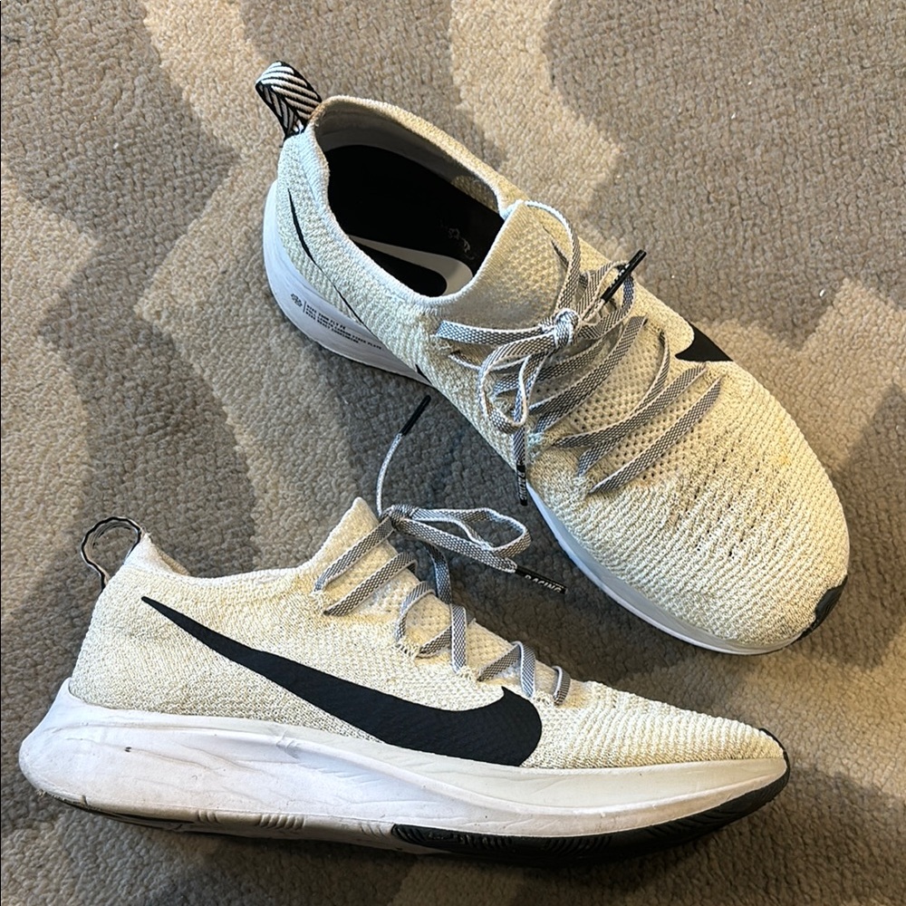 Nike Zoom Fly Flyknit Running Shoes